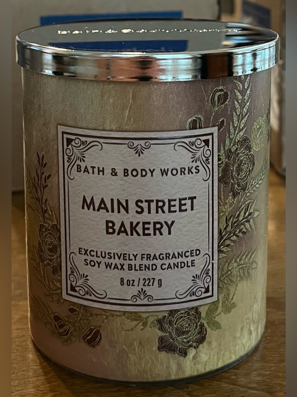 Bath & Body Works Main Street Bakery Candle - 1 wick NEW